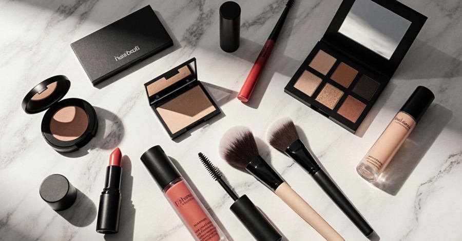 Makeup on AliExpress: Tints, Palettes & Top Beauty Trends of the Year